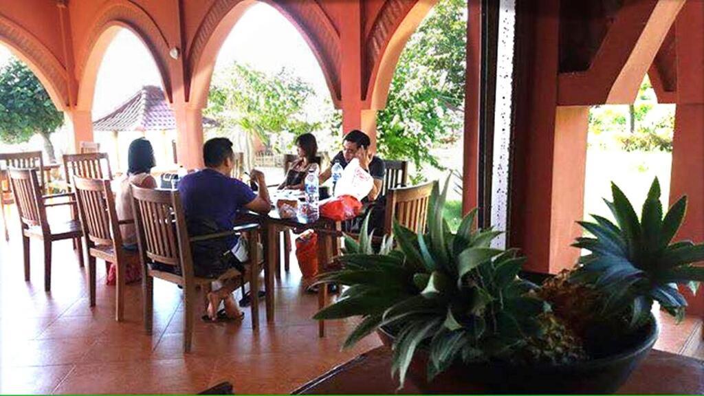 Yut'S Inn Flower Paradise Gili Gede Exterior foto