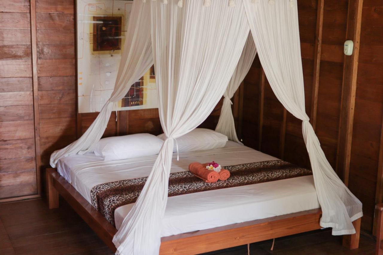Yut'S Inn Flower Paradise Gili Gede Exterior foto