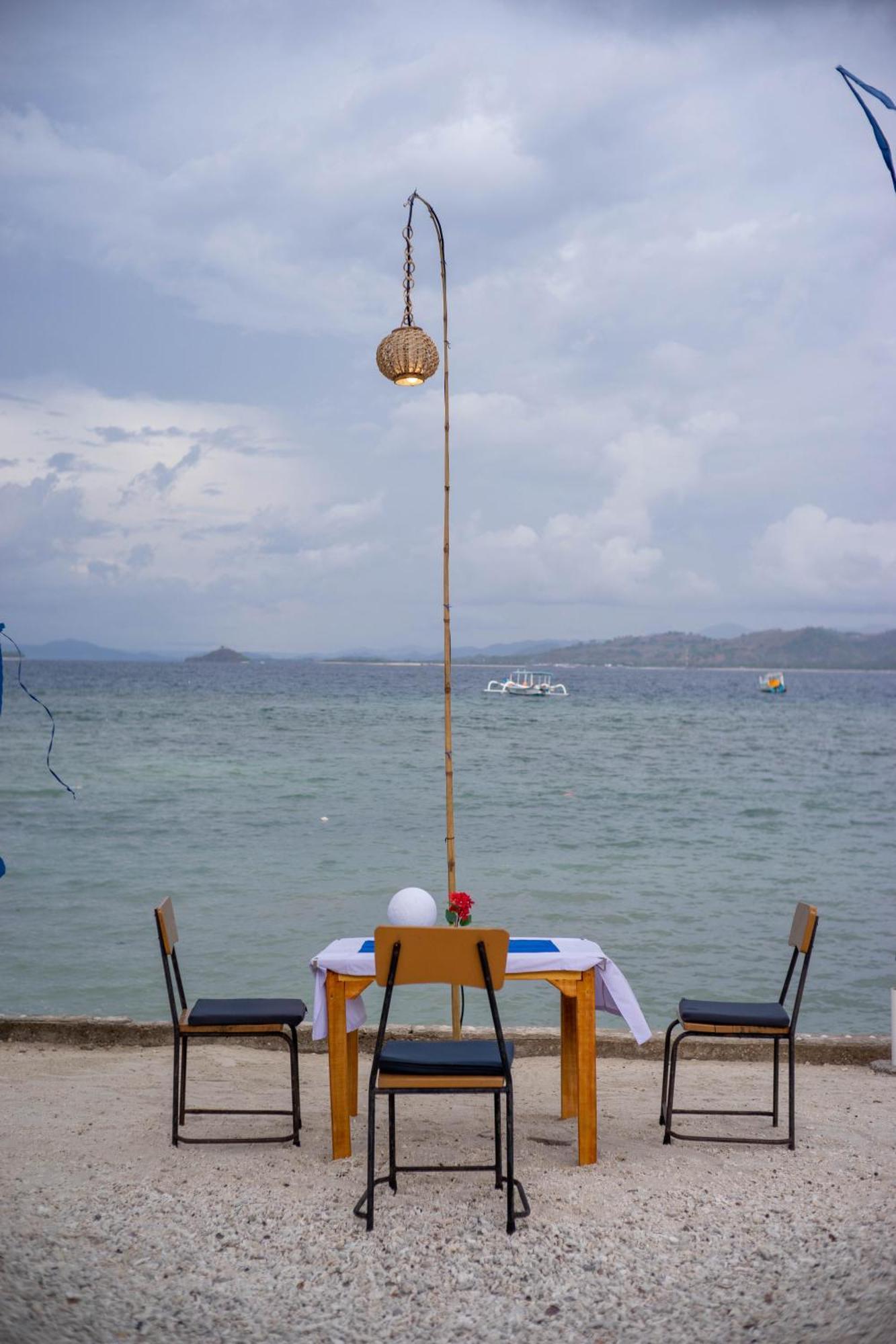 Yut'S Inn Flower Paradise Gili Gede Exterior foto