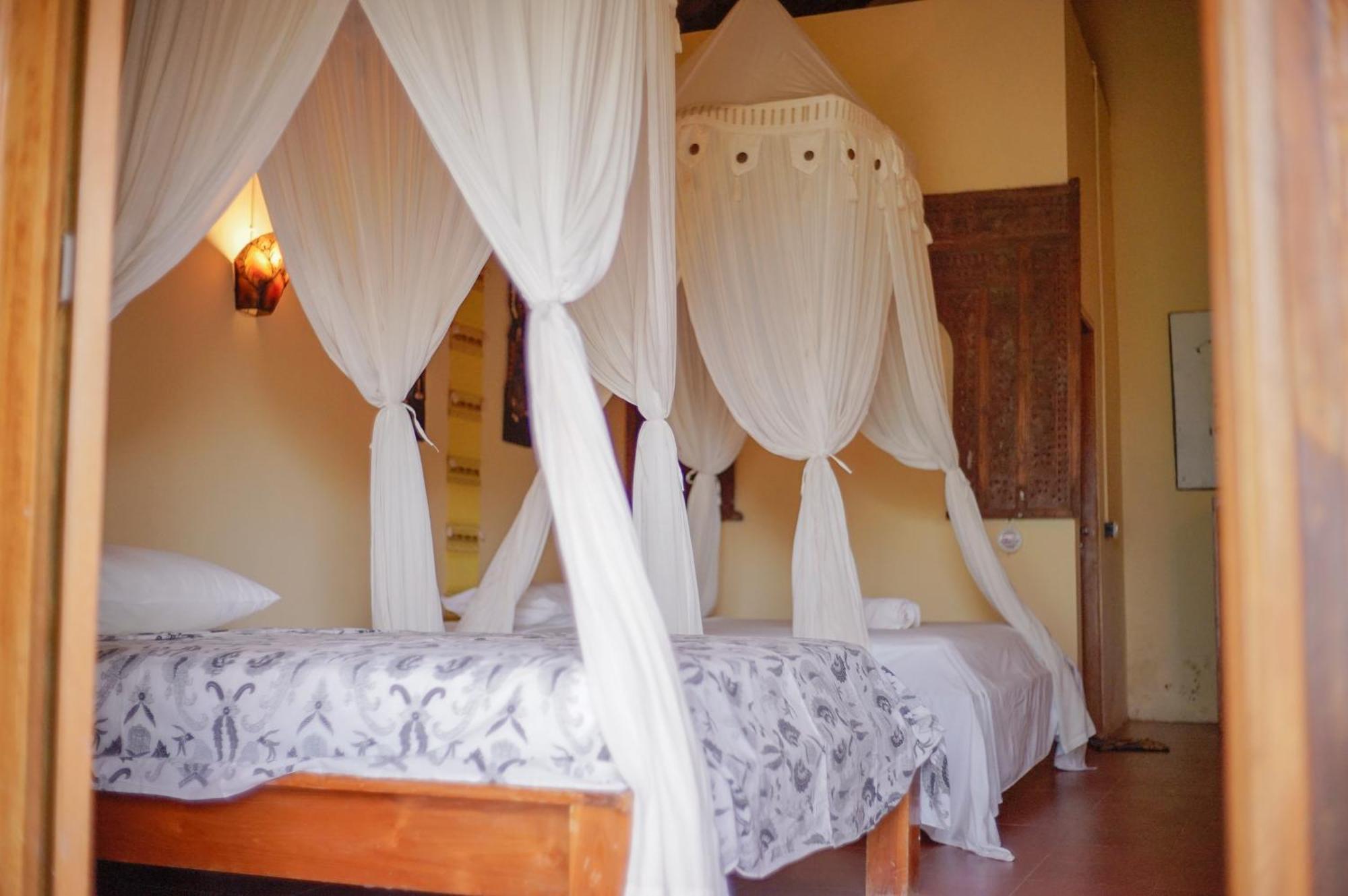 Yut'S Inn Flower Paradise Gili Gede Exterior foto